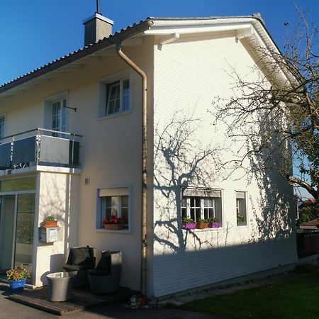 Jurastei 16 Bed and Breakfast Wiedlisbach Buitenkant foto