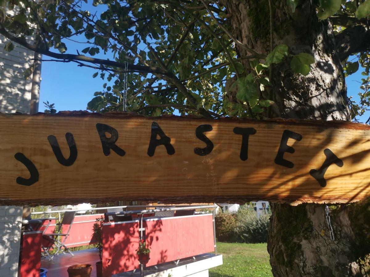 Jurastei 16 Bed and Breakfast Wiedlisbach Buitenkant foto